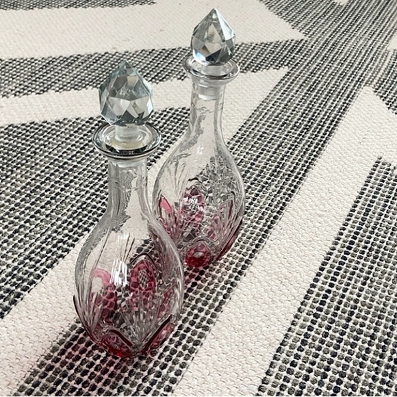 Two Art Deco Style Pink Glass Decanters - Picture 2 of 6
